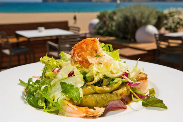 Ensalada de alcachofas y langostinos | Can Miquel Restaurant