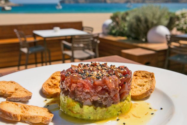 Tartar de tonyina i guacamole | Can Miquel Restaurant Tartar de tonyina i guacamole | Can Miquel Restaurant